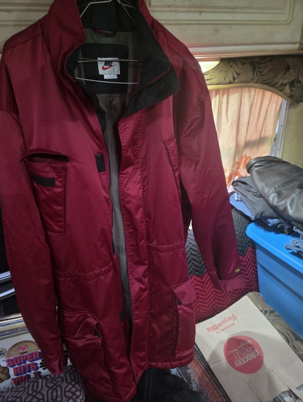 Nike Insulated Long Coat. Mens XXL. Like New Meeds A Gpod Wash. $ 100.00 - Picture 5 of 7
